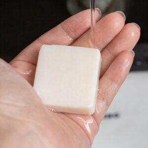 Gloway Oem Travel Size Individually Wrapped Bulk Disposable Toiletries Square Soap Cheap Hotel Soap Bar Mini Soap for Hotel